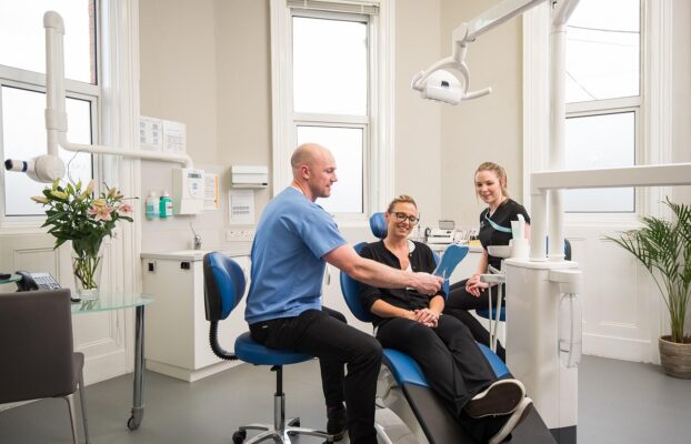 Dental Veneers, Crowns, Bridges: Which Option Is Right for You?